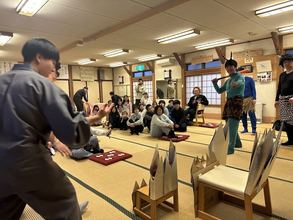 法話にかえた寸劇、今年は「地獄見物」